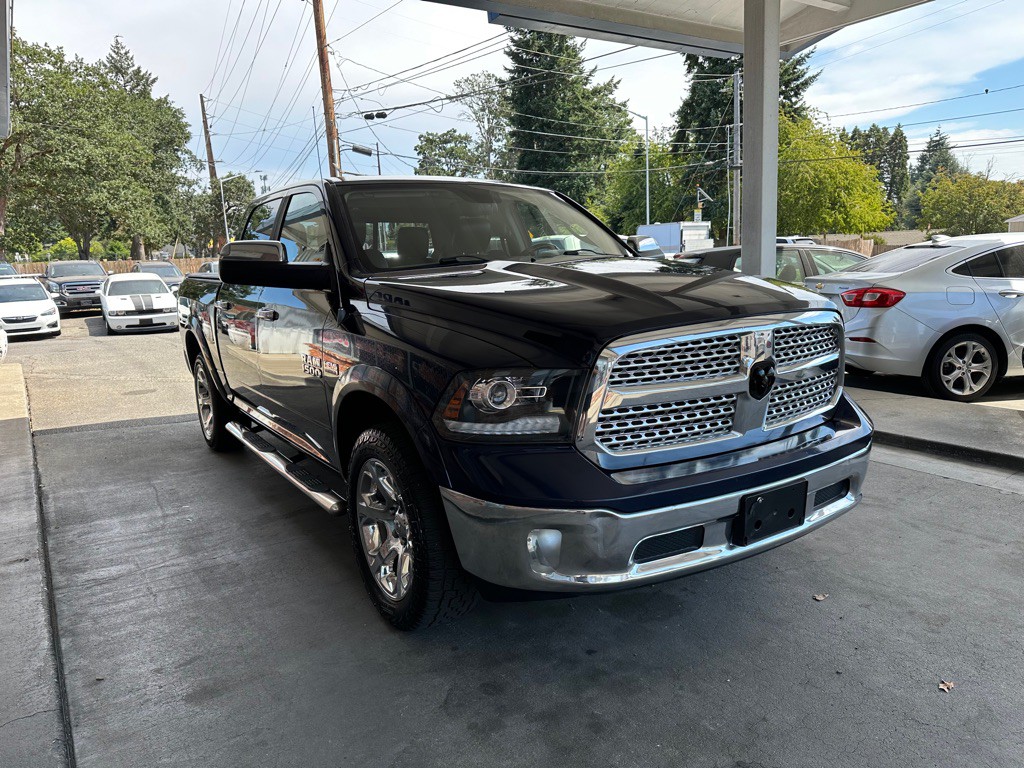 2013 RAM 1500 Image 3