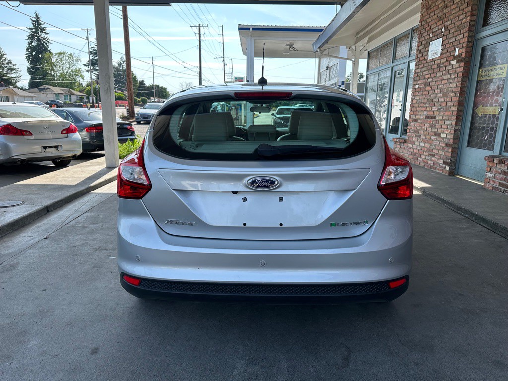 2014 Ford Focus Image 5