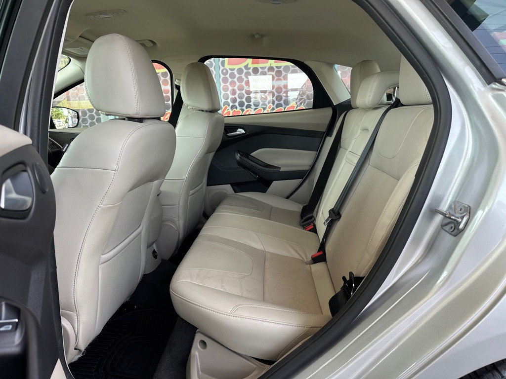 2014 Ford Focus Image 9