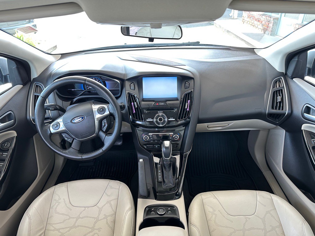 2014 Ford Focus Image 11