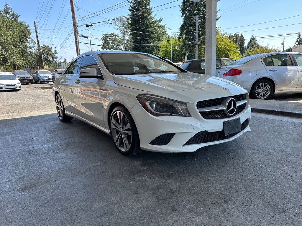 2015 Mercedes-Benz CLA-Class Image 3
