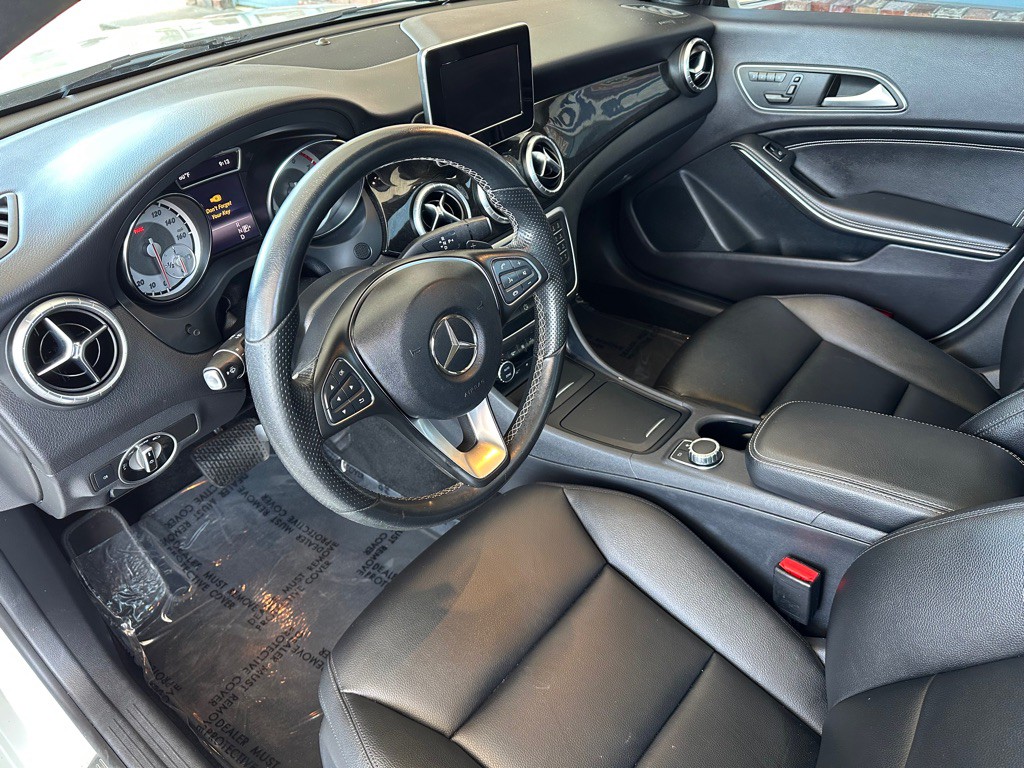 2015 Mercedes-Benz CLA-Class Image 8