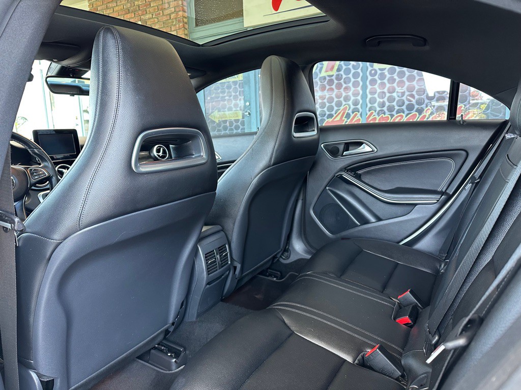 2015 Mercedes-Benz CLA-Class Image 10