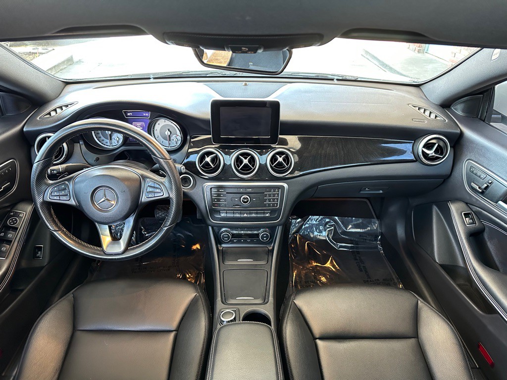 2015 Mercedes-Benz CLA-Class Image 11