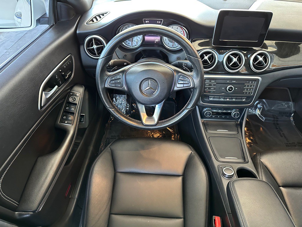 2015 Mercedes-Benz CLA-Class Image 12