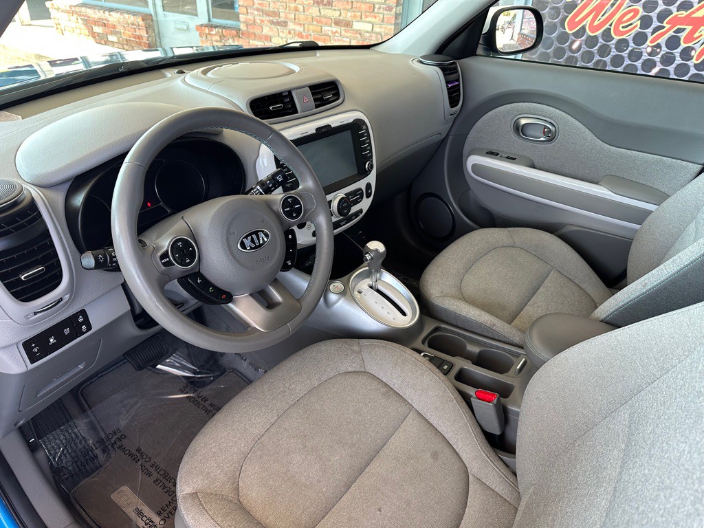 2017 Kia Soul Image 8