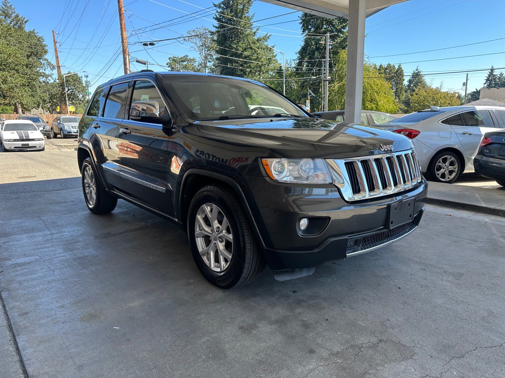 2011 Jeep Grand Cherokee Image 3