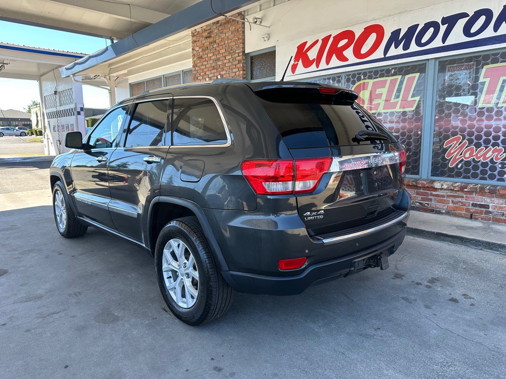 2011 Jeep Grand Cherokee Image 4