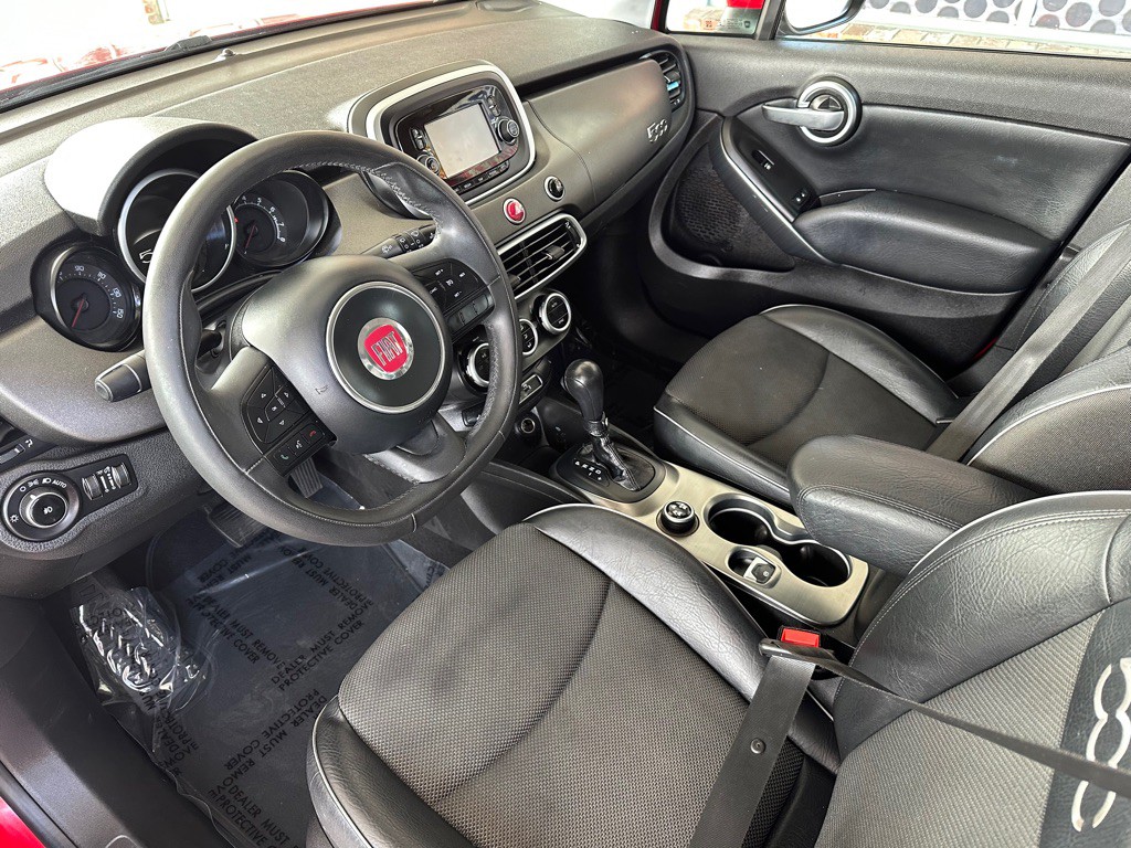2016 FIAT 500 Image 8