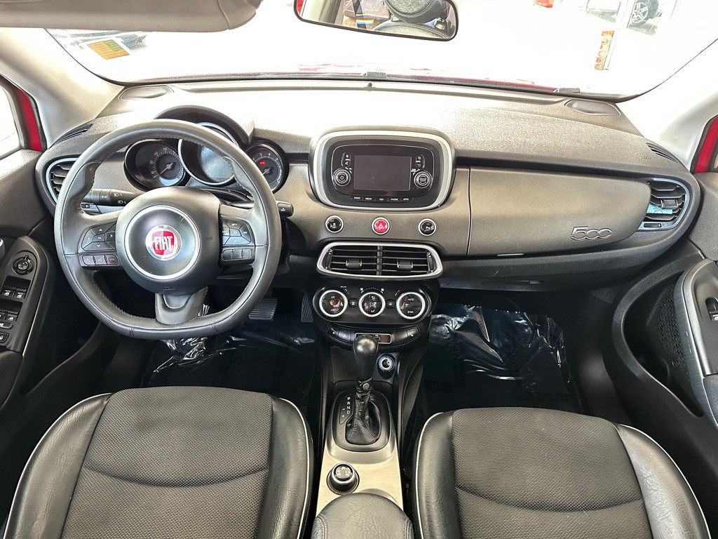2016 FIAT 500 Image 11