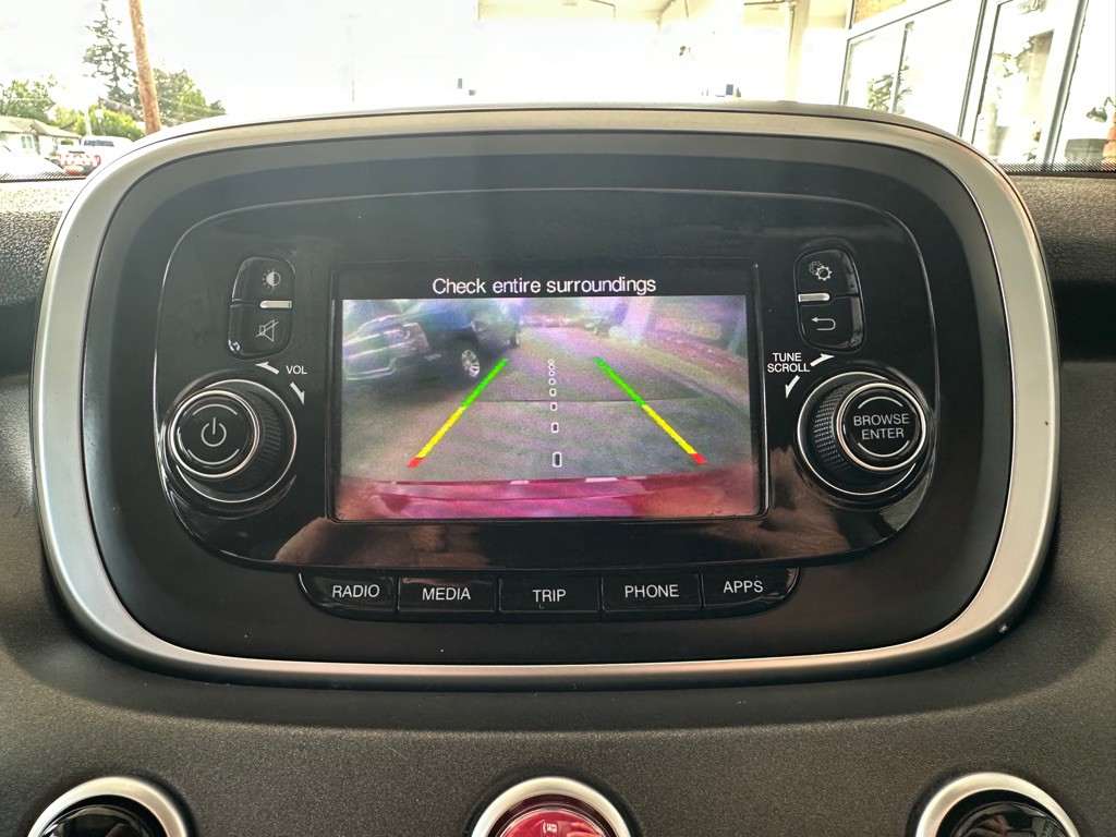 2016 FIAT 500 Image 15