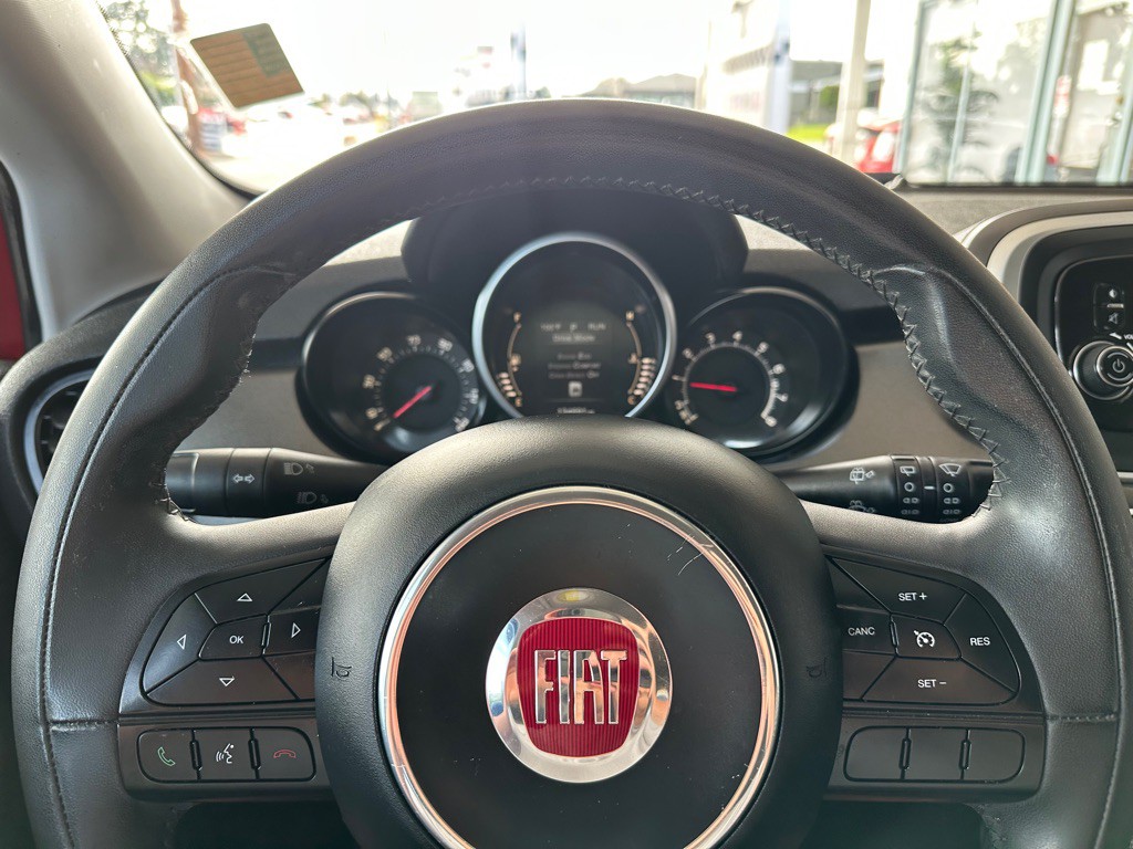 2016 FIAT 500 Image 17
