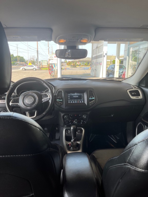 2019 Jeep Compass Image 11