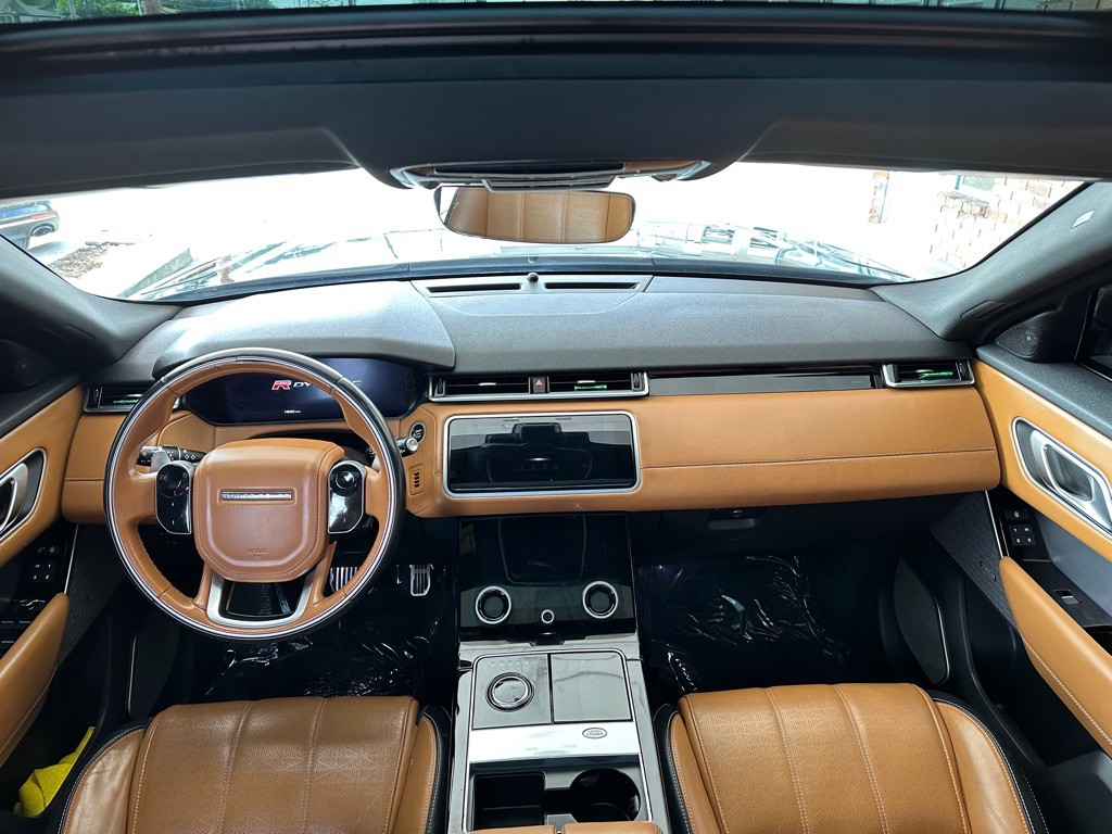 2018 Land Rover Range Rover Image 11