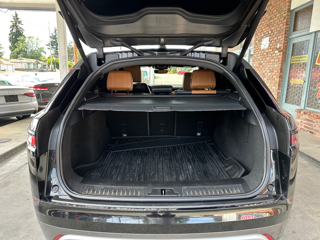 2018 Land Rover Range Rover Image 13