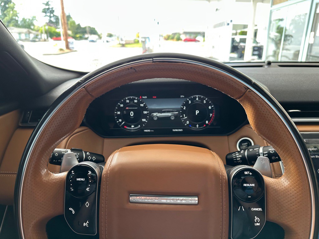 2018 Land Rover Range Rover Image 17