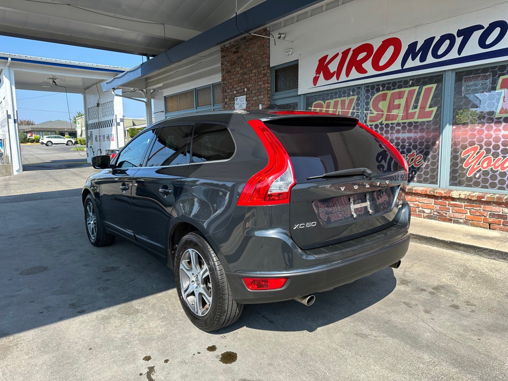 2011 Volvo XC60 Image 4