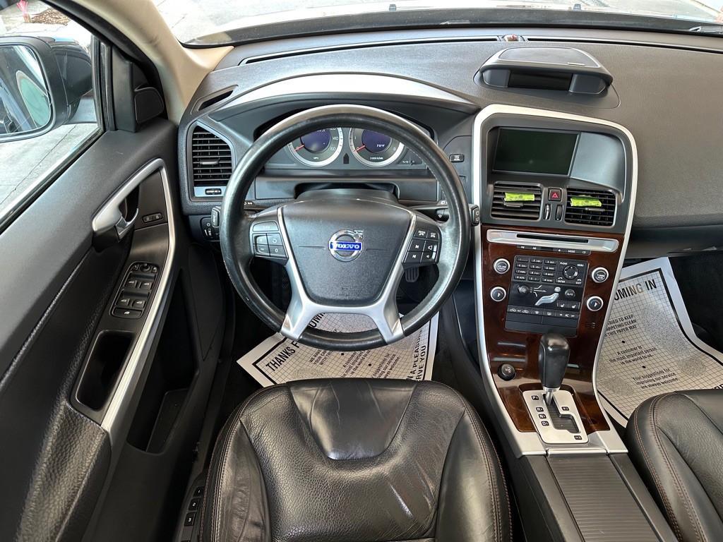 2011 Volvo XC60 Image 12