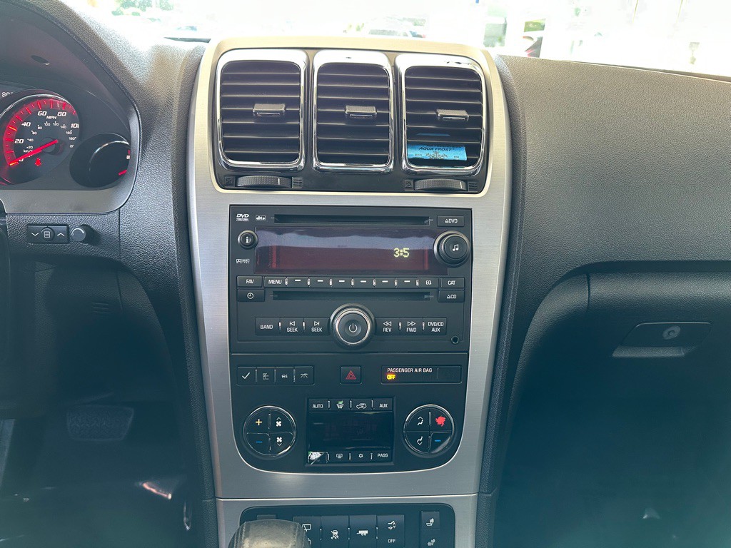 2008 GMC Acadia Image 16