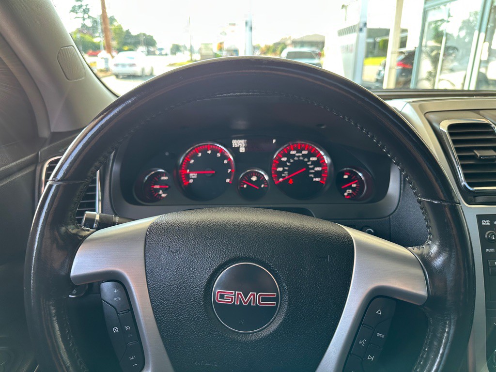 2008 GMC Acadia Image 18