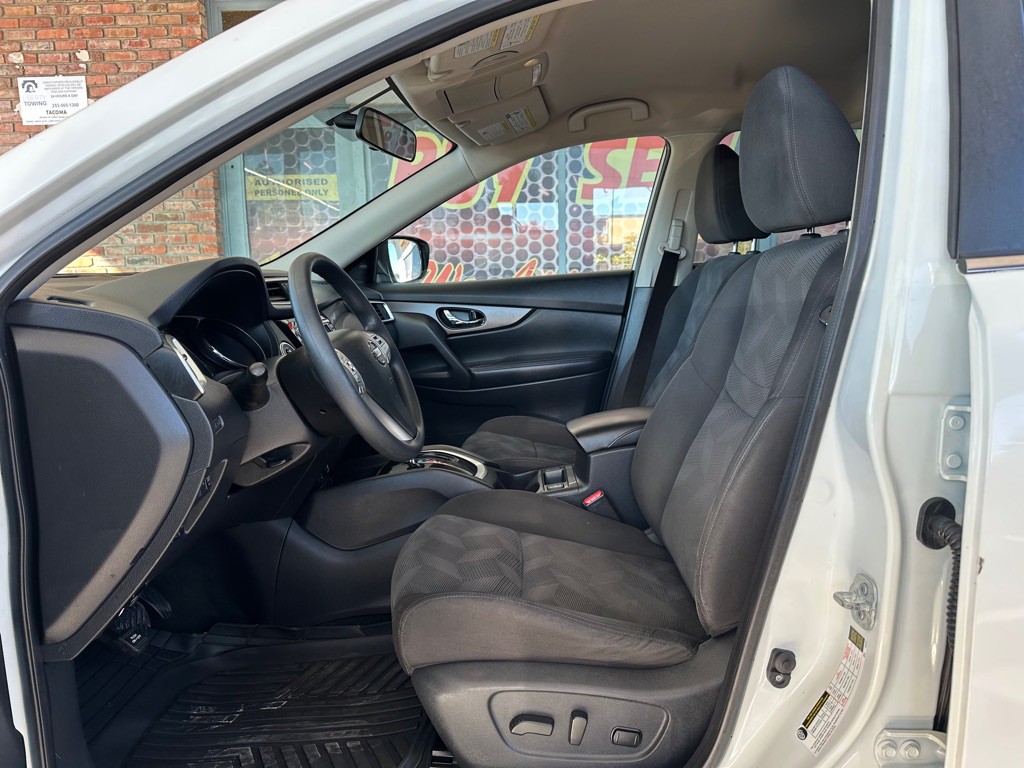 2016 Nissan Rogue Image 7