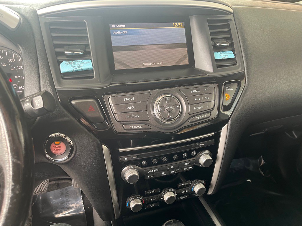 2014 Nissan Pathfinder Image 14