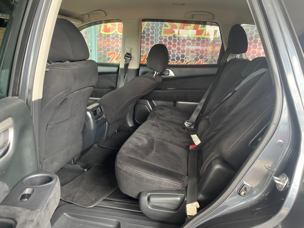 2014 Nissan Pathfinder Image 9