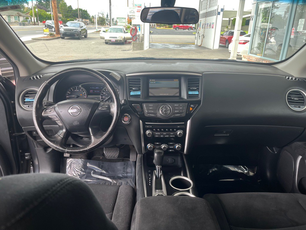 2014 Nissan Pathfinder Image 11