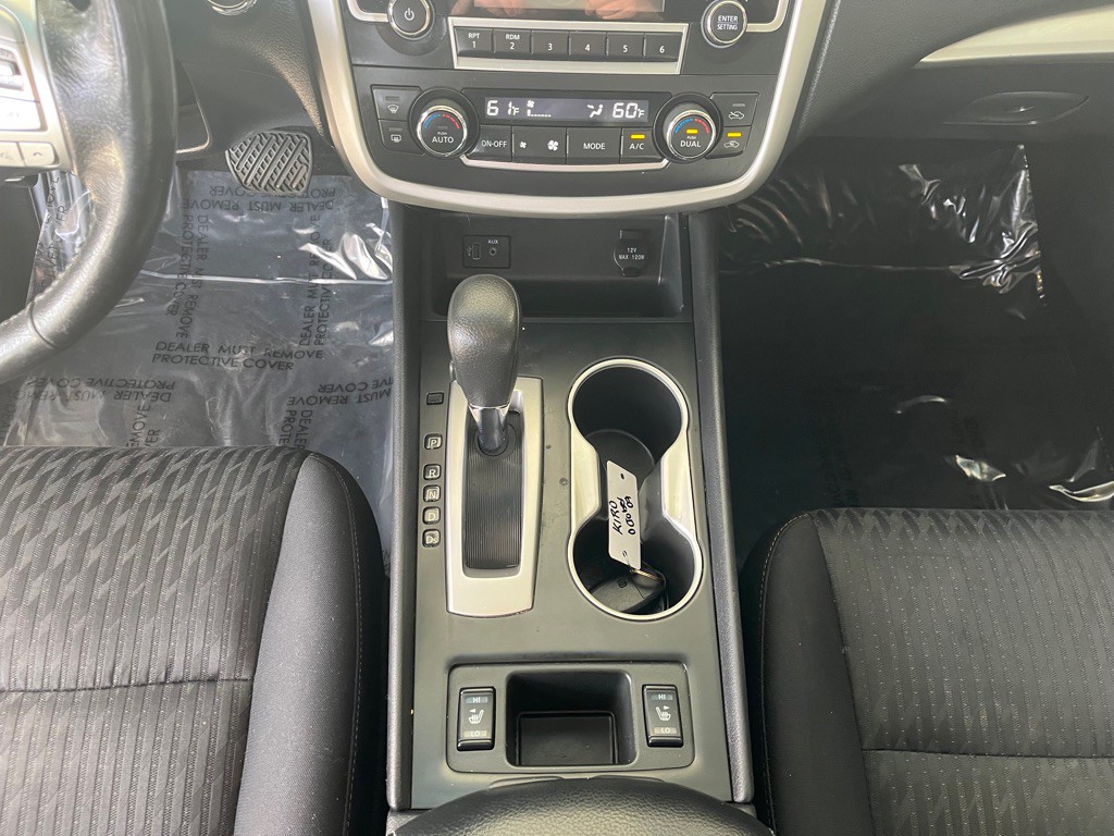 2017 Nissan Altima Image 10