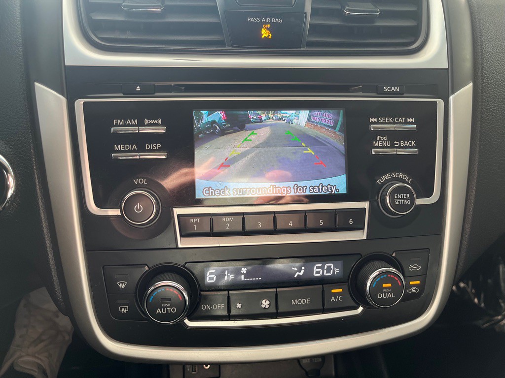 2017 Nissan Altima Image 12