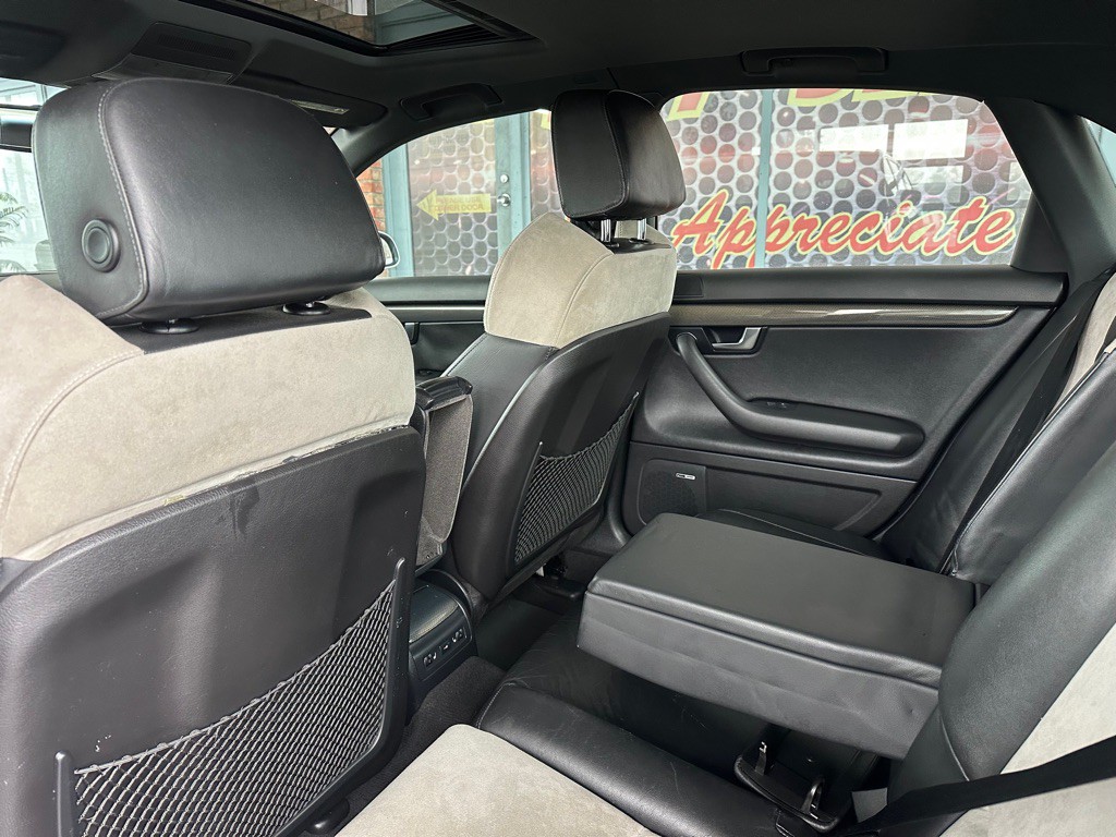 2007 Audi S4 Image 10