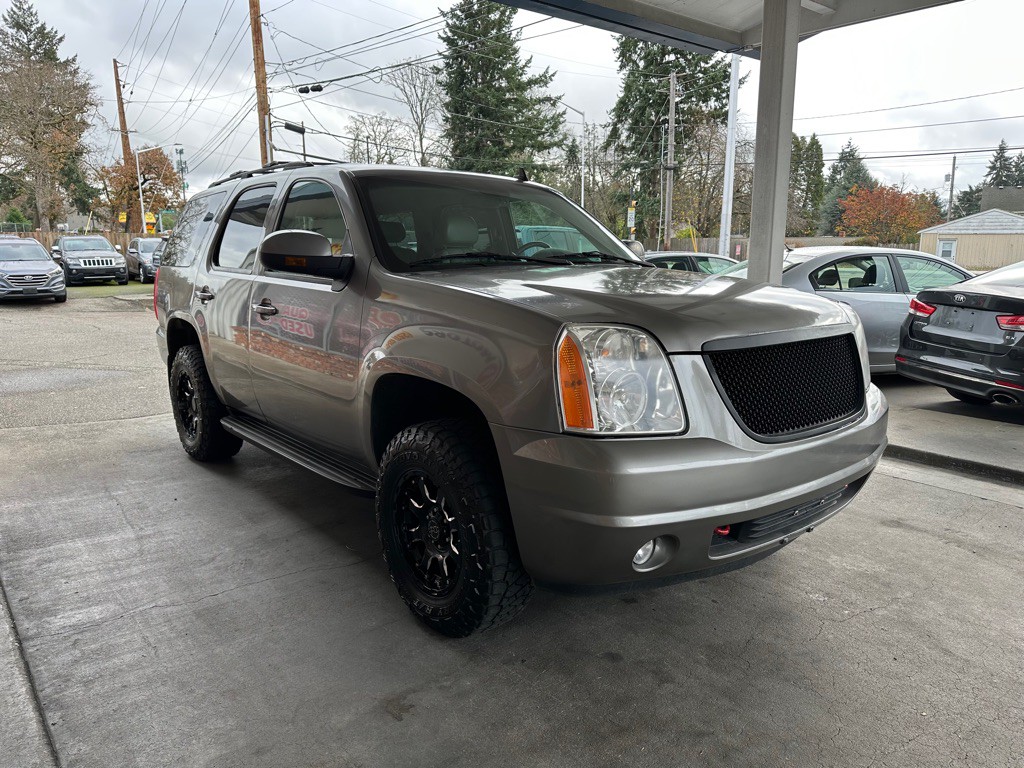2009 GMC Yukon Image 3