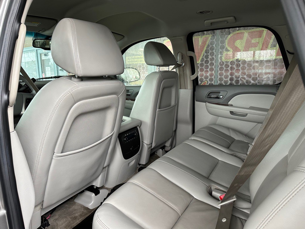 2009 GMC Yukon Image 10