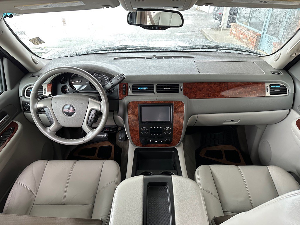 2009 GMC Yukon Image 11