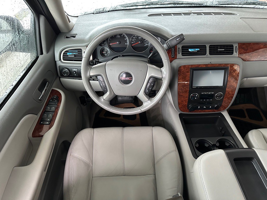 2009 GMC Yukon Image 12