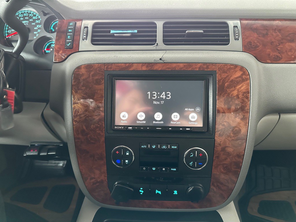 2009 GMC Yukon Image 14