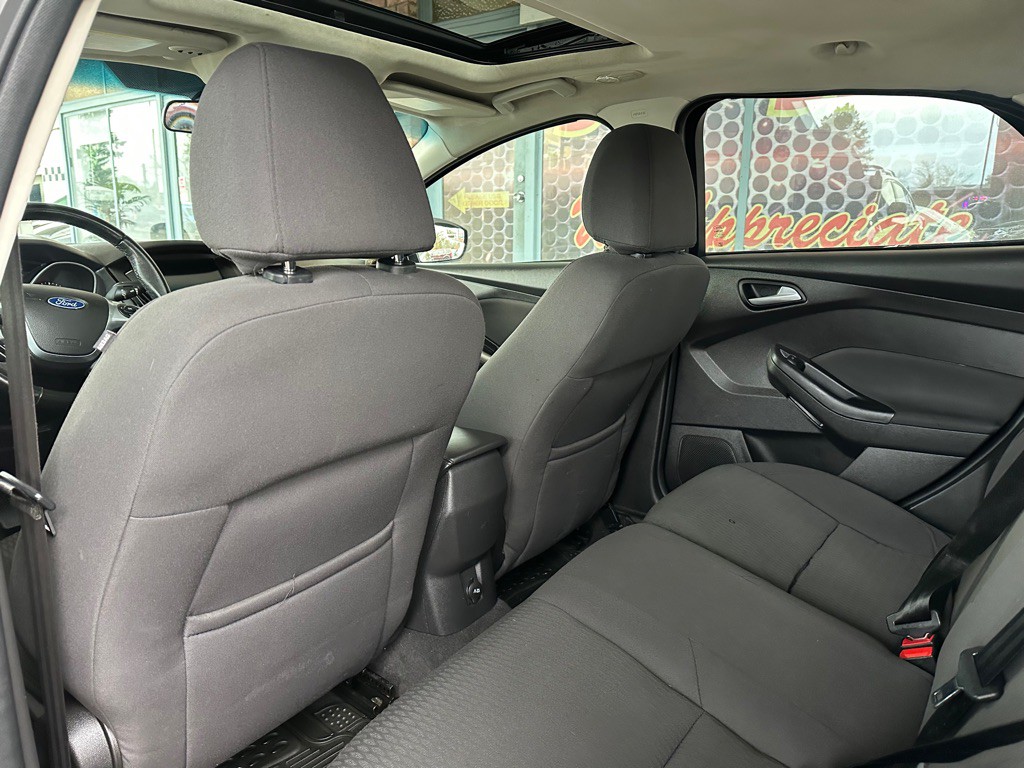 2012 Ford Focus Image 10