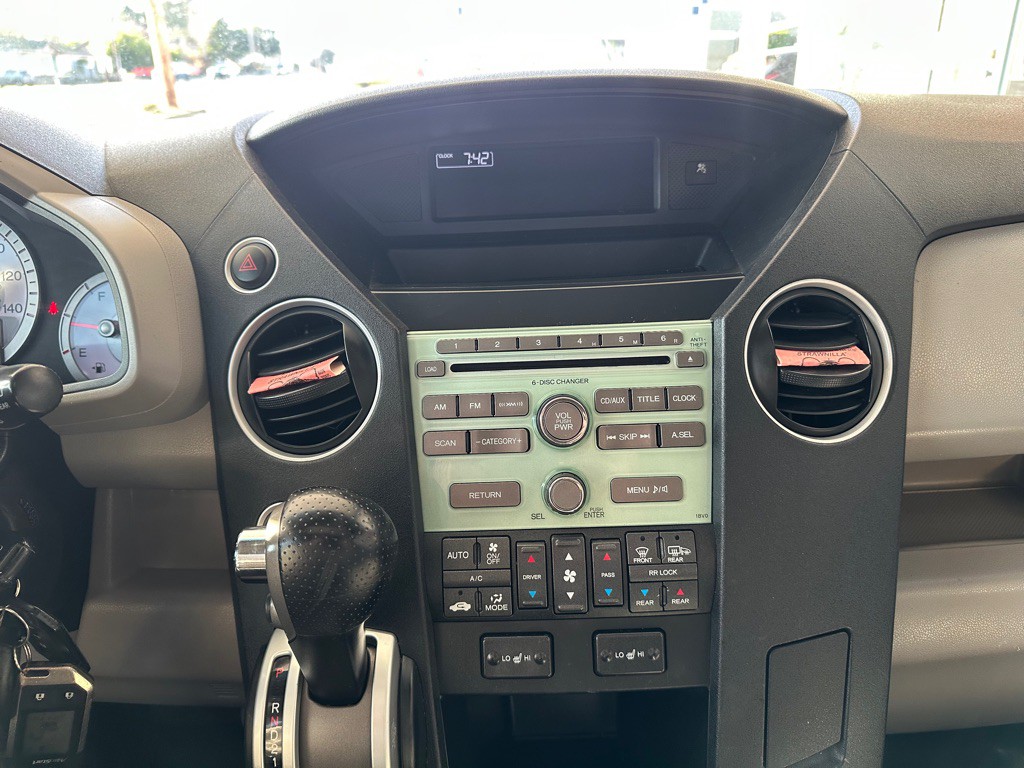 2010 Honda Pilot Image 15