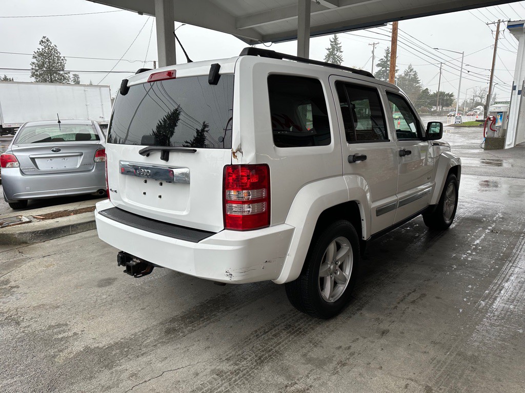 2012 Jeep Liberty Image 6