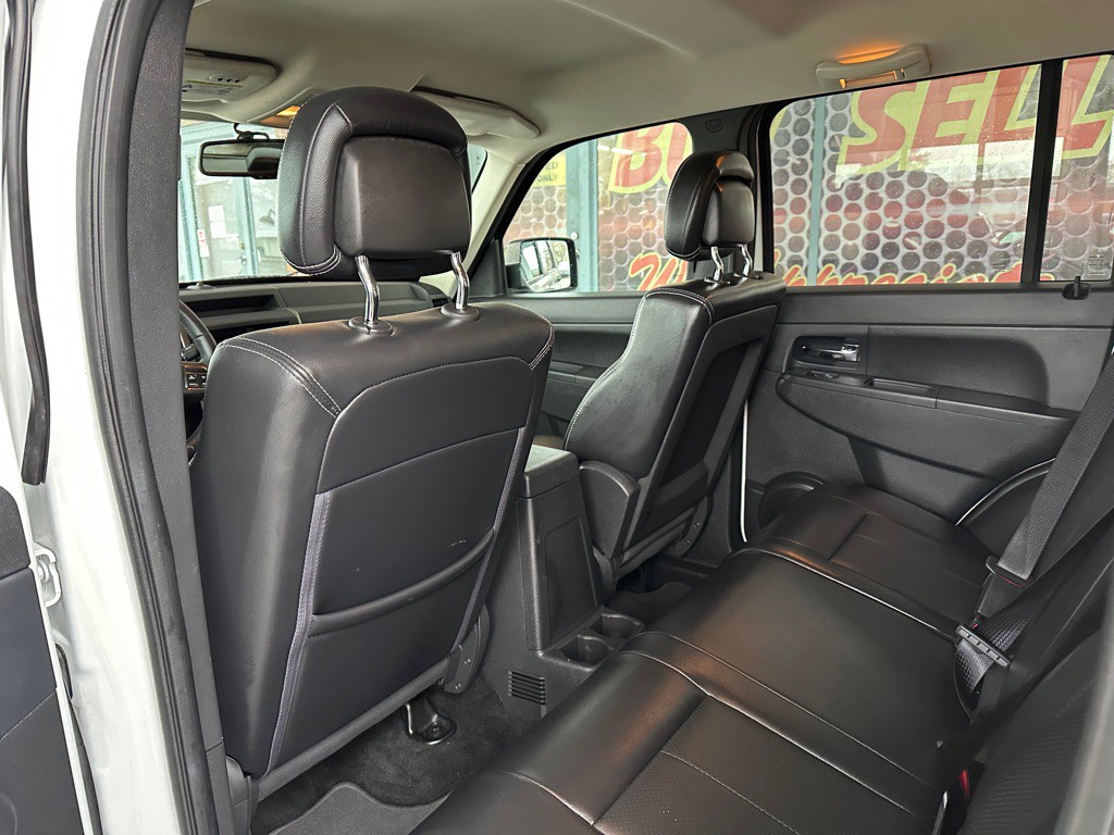 2012 Jeep Liberty Image 10