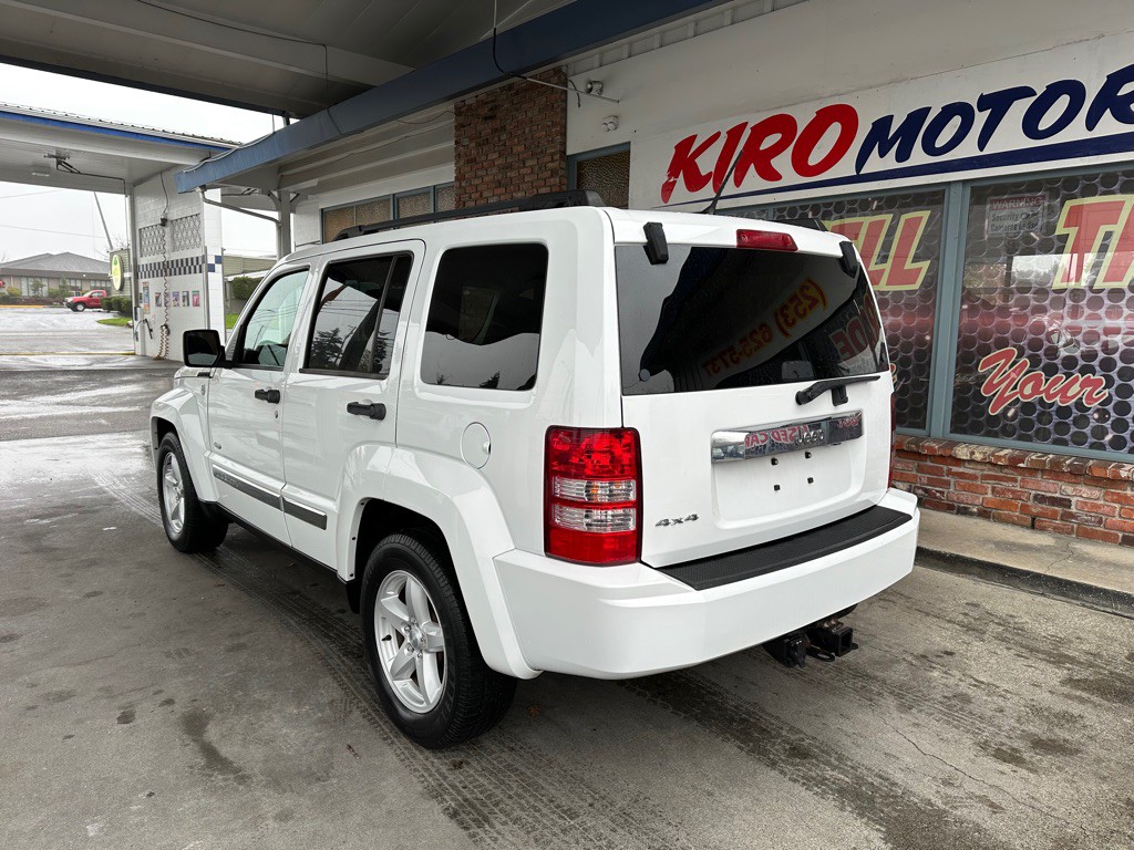 2012 Jeep Liberty Image 4