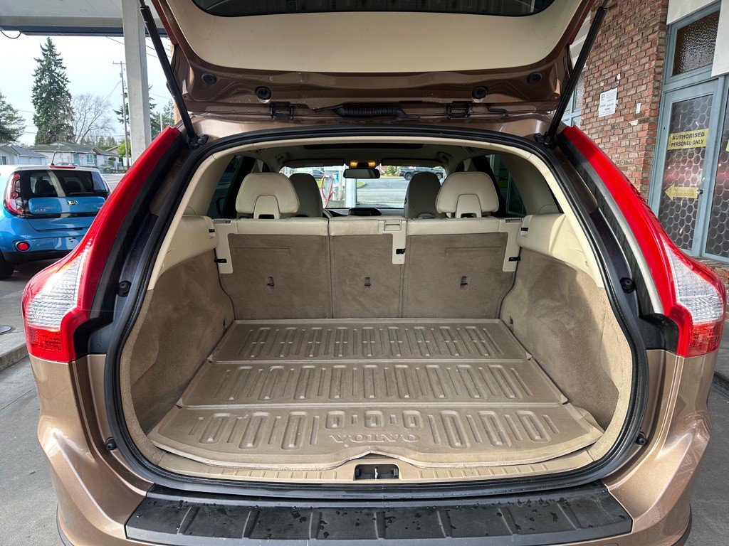 2011 Volvo XC60 Image 13