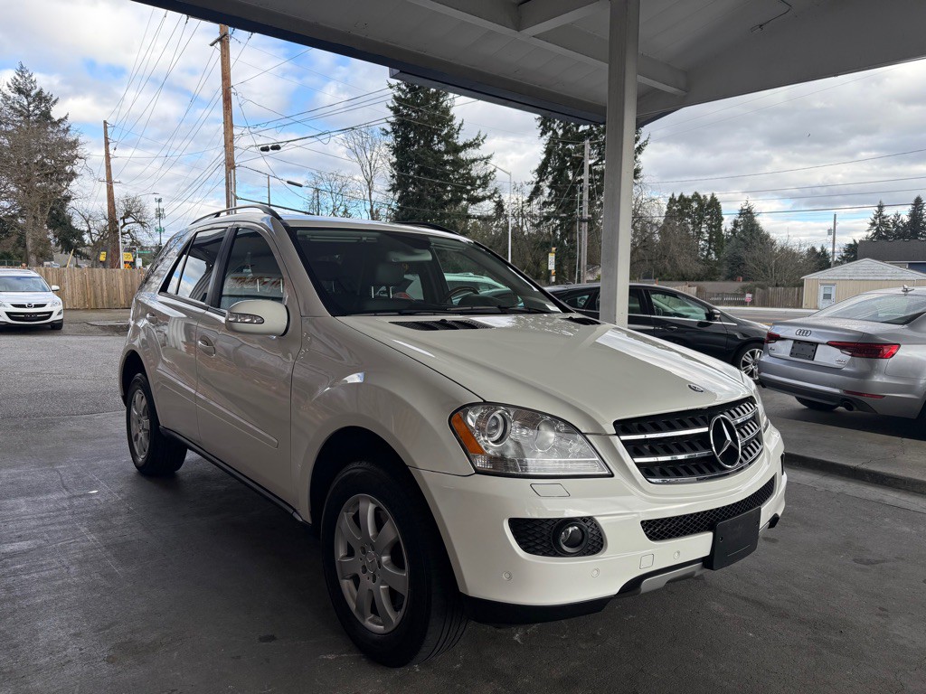 2006 Mercedes-Benz M-Class Image 3