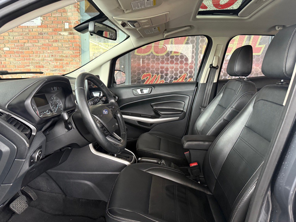 2021 Ford Econoline Image 8