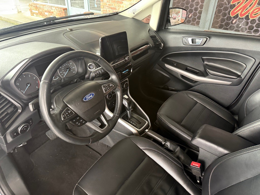 2021 Ford Econoline Image 9