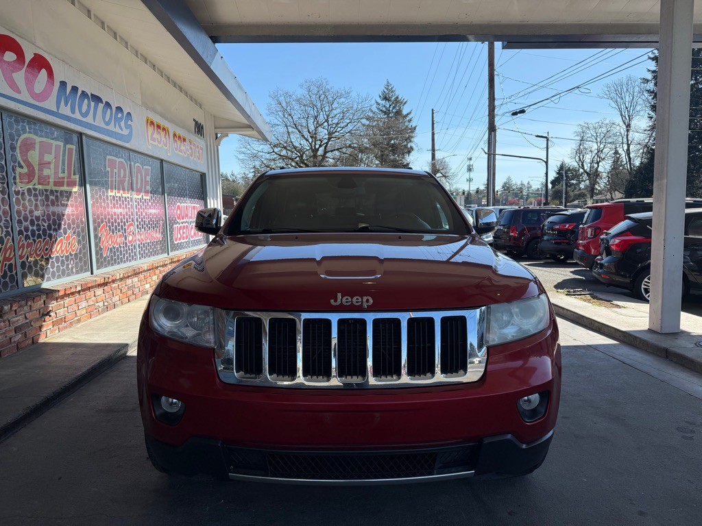 2011 Jeep Grand Cherokee Image 2