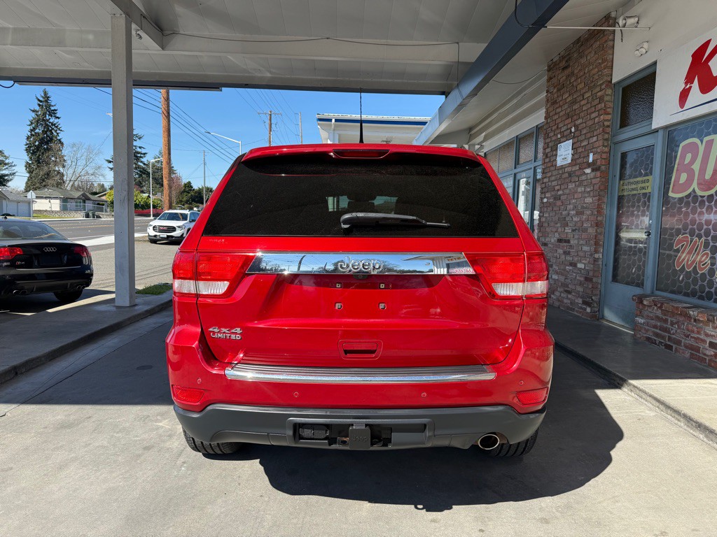 2011 Jeep Grand Cherokee Image 5