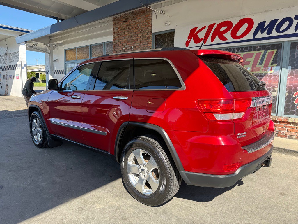 2011 Jeep Grand Cherokee Image 6