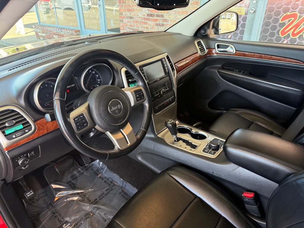 2011 Jeep Grand Cherokee Image 9