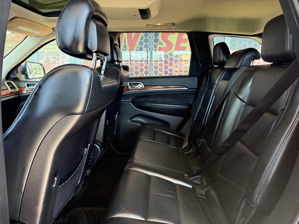 2011 Jeep Grand Cherokee Image 10